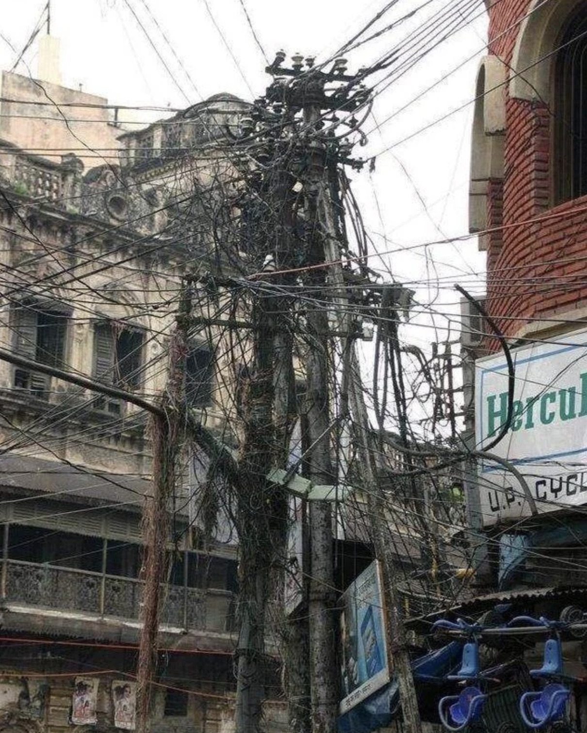 apply kirchhoff's law - Hercul Up Cycl